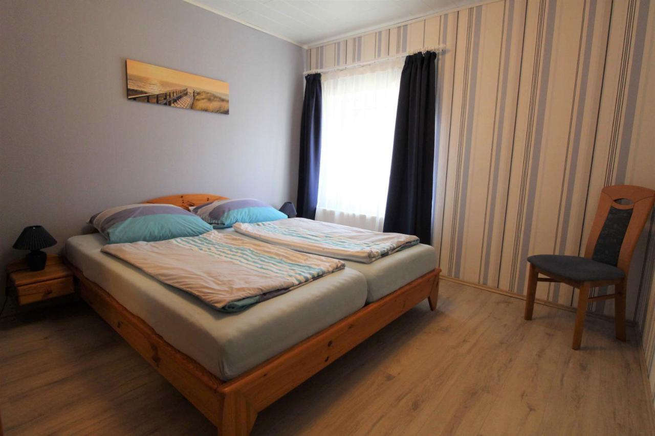 Boeltser Hus Ferienwohnungen Mit Strandkorb Und Kamin 10 Gehminuten Zum Kurtaxefreien Sandstrand Kraksdorf Esterno foto